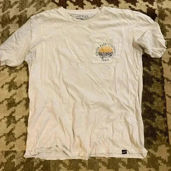 Winterpark Vintage Looking Tee - Picture 1 of 3